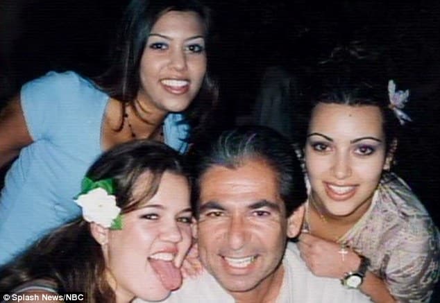 Robert Kardashian with his daughters