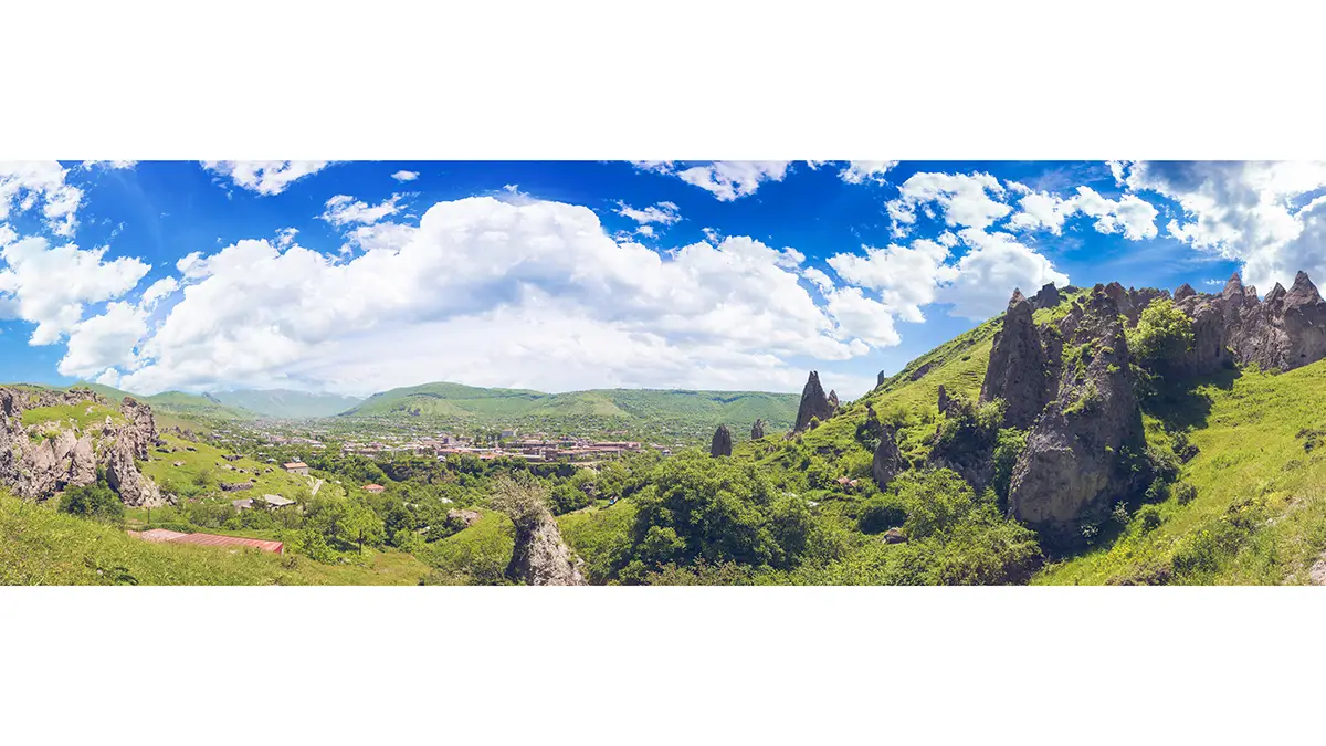 Armenia Outside Yerevan: Lastiver Caves, Parz Lake, Aragats