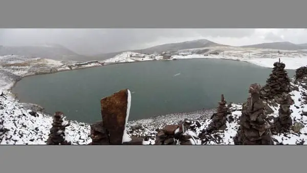 Lake Kari - Lake Qari, Armenian: Քարի լիճ